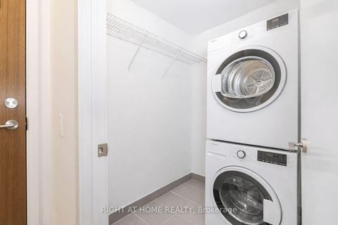 Photo 14 at 418 - 1787 St Clair Avenue, Pellam Park, Toronto