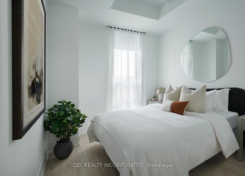 Photo 5 at 404 - 115 Denison Avenue, Chinatown, Toronto