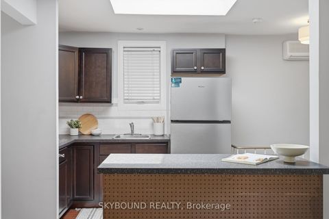 Photo 13 at 358 Silverthorn Avenue, Eglinton West, Toronto