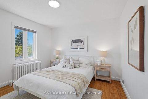 Photo 17 at 358 Silverthorn Avenue, Eglinton West, Toronto