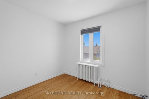 Photo 19 at 358 Silverthorn Avenue, Eglinton West, Toronto