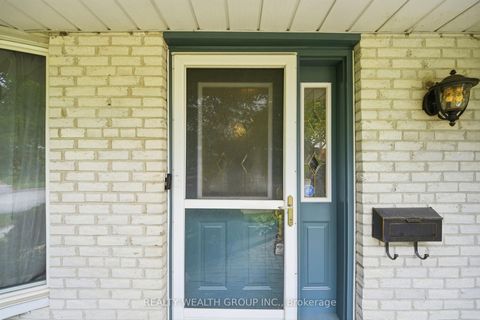 Photo 1 at 23 Pipers Green Avenue, Agincourt North, Toronto