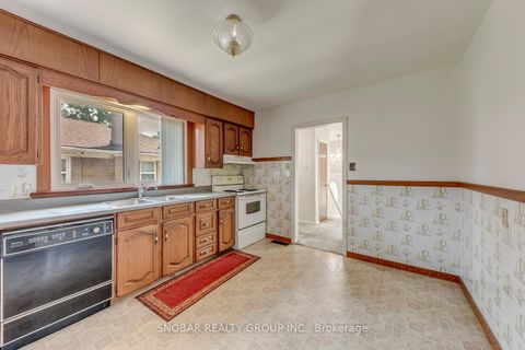 Photo 7 at 201 Thistle Down Boulevard, Beaumonde Heights, Toronto