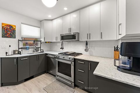 Photo 12 at 2 Amherst Avenue, Oakwood Village, Toronto