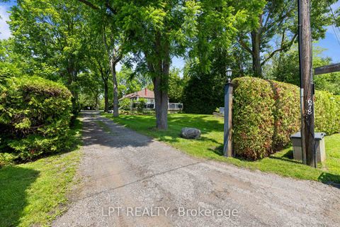 Photo 5 at 678 Lake Drive E, Historic Lakeshore Communities, Georgina