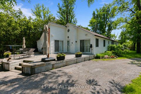 Photo 7 at 678 Lake Drive E, Historic Lakeshore Communities, Georgina