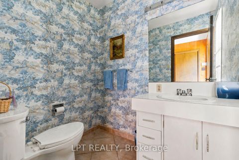Photo 26 at 678 Lake Drive E, Historic Lakeshore Communities, Georgina