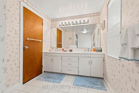 Photo 35 at 678 Lake Drive E, Historic Lakeshore Communities, Georgina