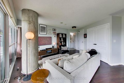 Photo 2 at 918 - 352 Front Street W, Waterfront Communities C1, Toronto