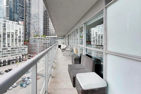 Photo 14 at 918 - 352 Front Street W, Waterfront Communities C1, Toronto