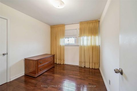 Photo 5 at 51 Hillside Avenue, Concord, Vaughan