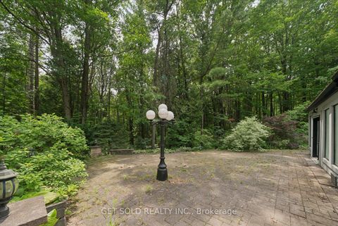 Photo 11 at 80 White Pine Trail, Rural Richmond Hill, Richmond Hill