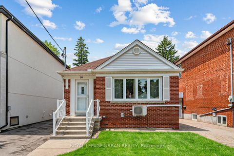 Photo 2 at 96 Cedarcrest Boulevard, Parkview, Toronto