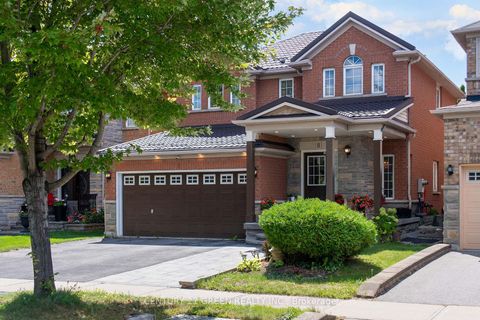 Photo 2 at 8 Lampman Drive, Morningside, Toronto