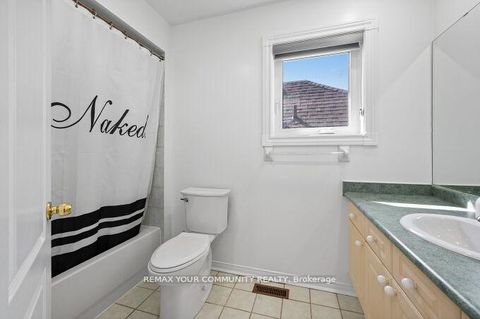 Photo 30 at 144 Broomlands Drive, Maple, Vaughan