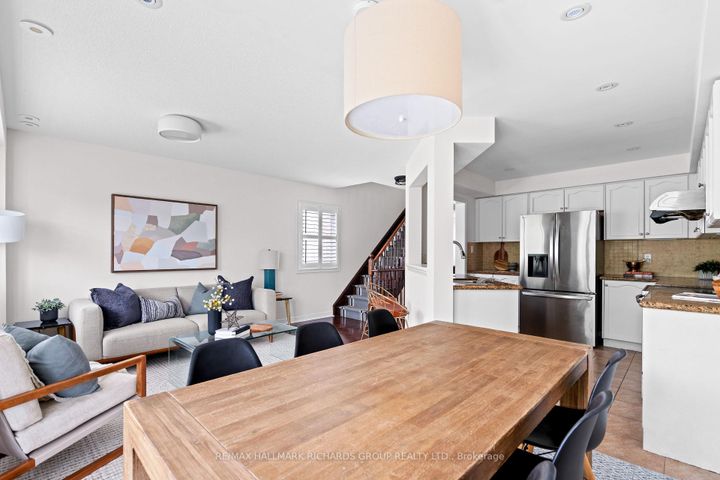 Photo 13 at 91 Wilkes Crescent, Birchmount, Toronto