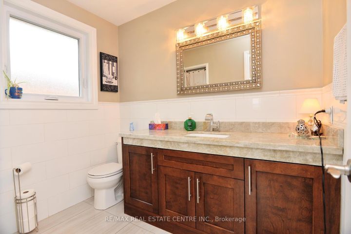 Photo 27 at 43 Regalview Drive, Stoney Creek, Hamilton