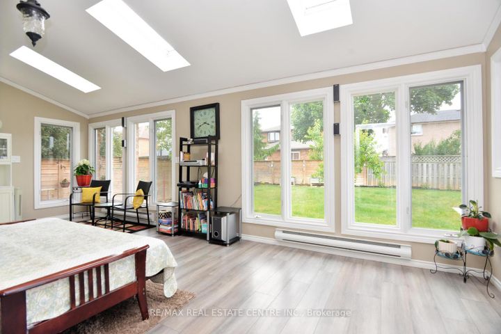 Photo 42 at 43 Regalview Drive, Stoney Creek, Hamilton