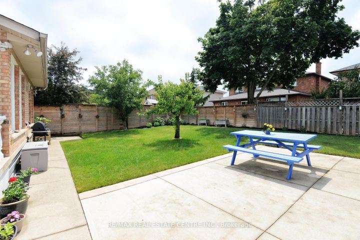 Photo 46 at 43 Regalview Drive, Stoney Creek, Hamilton