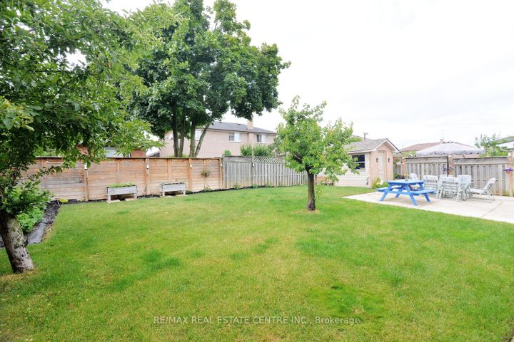 Photo 47 at 43 Regalview Drive, Stoney Creek, Hamilton