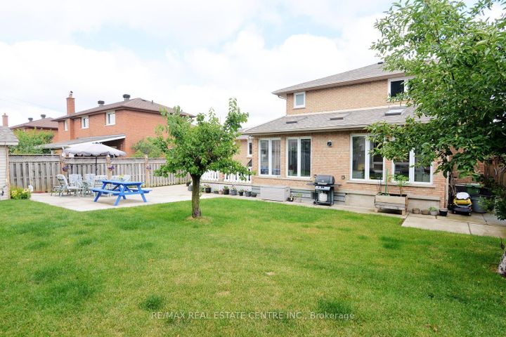 Photo 48 at 43 Regalview Drive, Stoney Creek, Hamilton