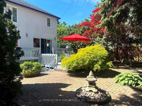 Photo 34 at 594 Woburn Avenue S, Nortown, Toronto