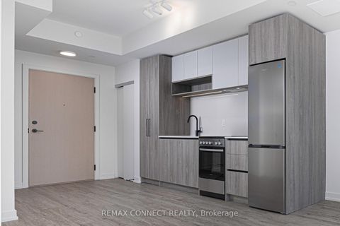 Photo 7 at 303 - 181 Sterling Road, Dufferin Grove, Toronto