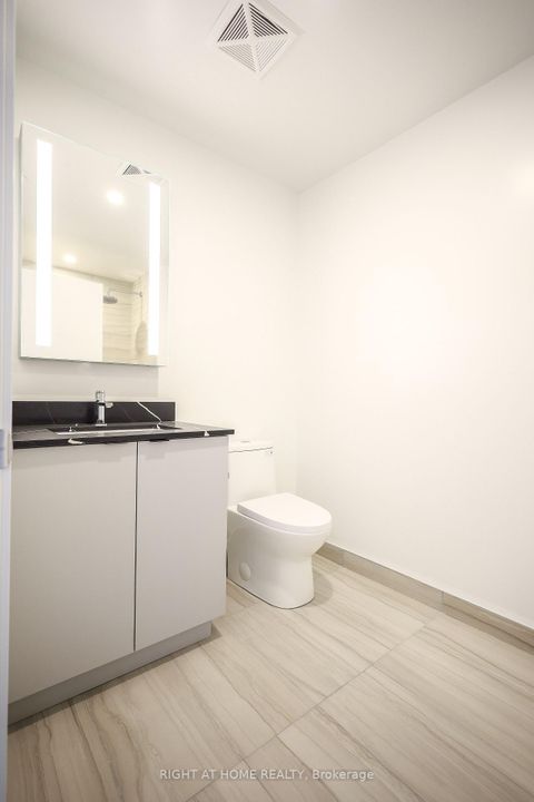 Photo 17 at 917 - 285 Dufferin Street, South Parkdale, Toronto