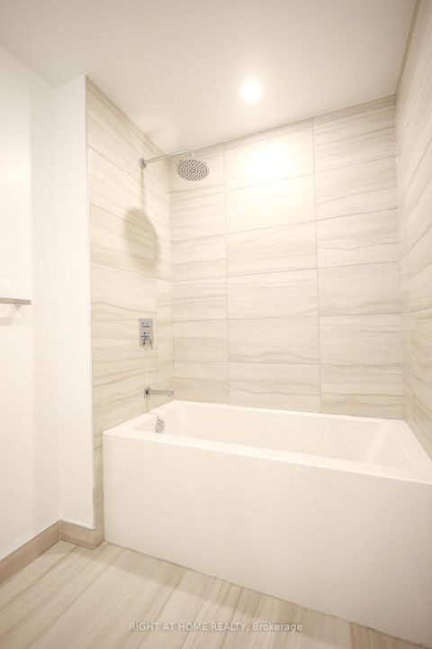 Photo 18 at 917 - 285 Dufferin Street, South Parkdale, Toronto