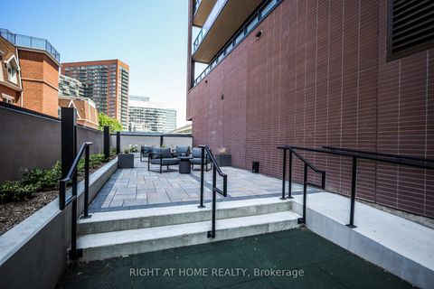Photo 46 at 917 - 285 Dufferin Street, South Parkdale, Toronto