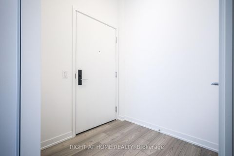 Photo 5 at 704 - 285 Dufferin Street, South Parkdale, Toronto