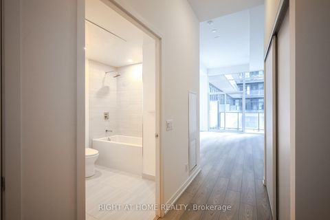 Photo 6 at 704 - 285 Dufferin Street, South Parkdale, Toronto