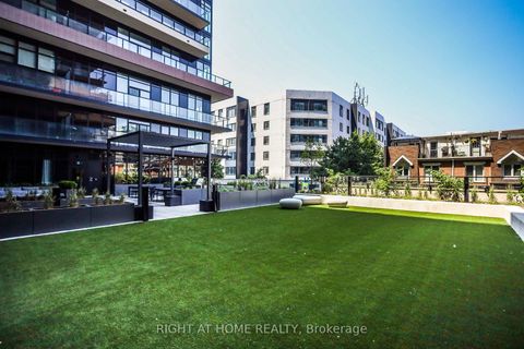 Photo 37 at 704 - 285 Dufferin Street, South Parkdale, Toronto