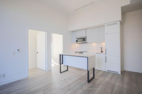 Photo 9 at 220 - 285 Dufferin Street, South Parkdale, Toronto