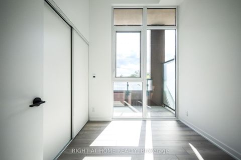 Photo 25 at 220 - 285 Dufferin Street, South Parkdale, Toronto