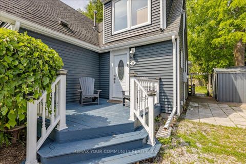 Photo 4 at 17 Farley Circle, Historic Lakeshore Communities, Georgina