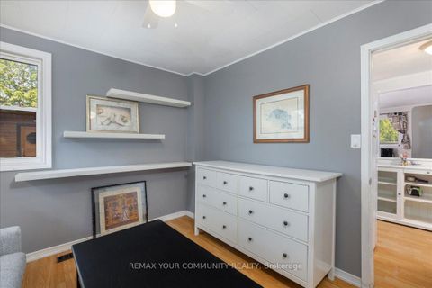 Photo 12 at 17 Farley Circle, Historic Lakeshore Communities, Georgina
