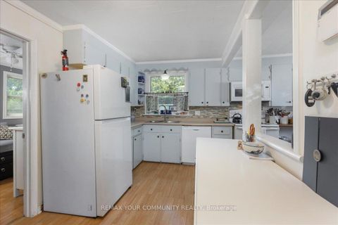 Photo 20 at 17 Farley Circle, Historic Lakeshore Communities, Georgina