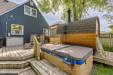 Photo 25 at 17 Farley Circle, Historic Lakeshore Communities, Georgina
