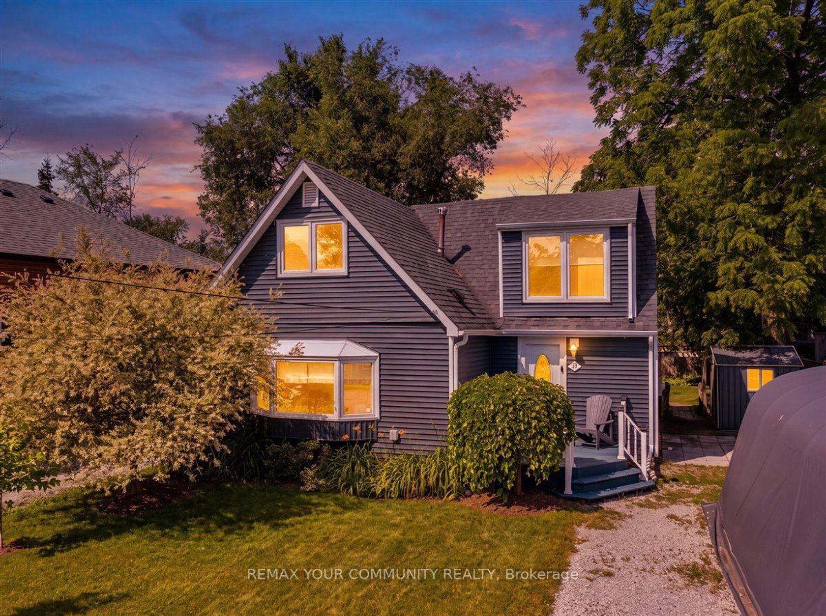 17 Farley Circle, Historic Lakeshore Communities, Georgina photo 9