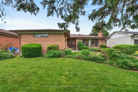 Photo 43 at 11 Regency Square, Guildwood, Toronto