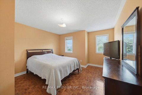 Photo 17 at 5 Laura Sabrina Drive, Sonoma Heights, Vaughan