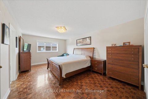 Photo 18 at 5 Laura Sabrina Drive, Sonoma Heights, Vaughan