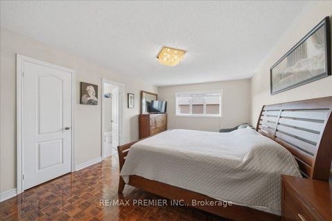 Photo 19 at 5 Laura Sabrina Drive, Sonoma Heights, Vaughan