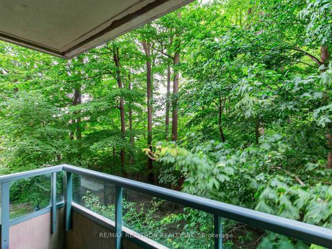 Photo 3 at 211 - 61 Town Centre Court, Woburn, Toronto