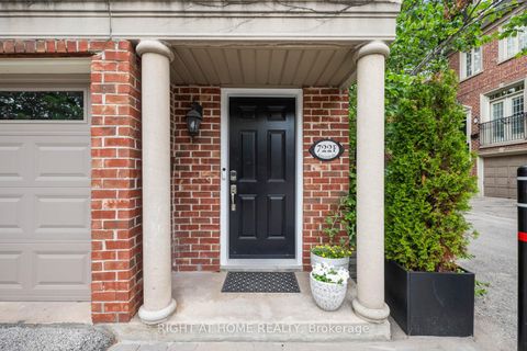 Photo 2 at 722F Kingston Road, Danforth, Toronto