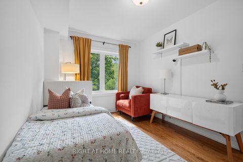 Photo 13 at 722F Kingston Road, Danforth, Toronto
