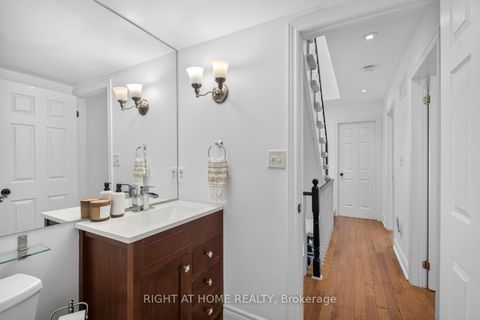 Photo 18 at 722F Kingston Road, Danforth, Toronto