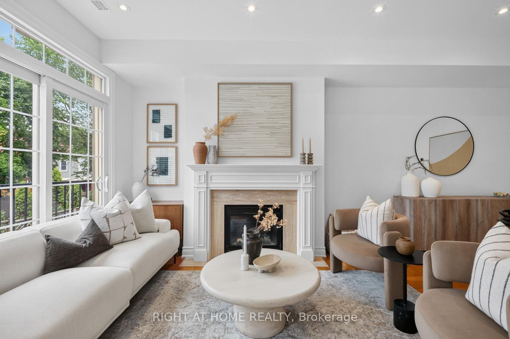 722F Kingston Road, Danforth, Toronto 