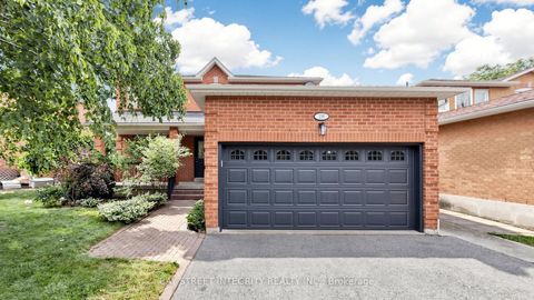 Photo 1 at 158 Largo Crescent, Maple, Vaughan